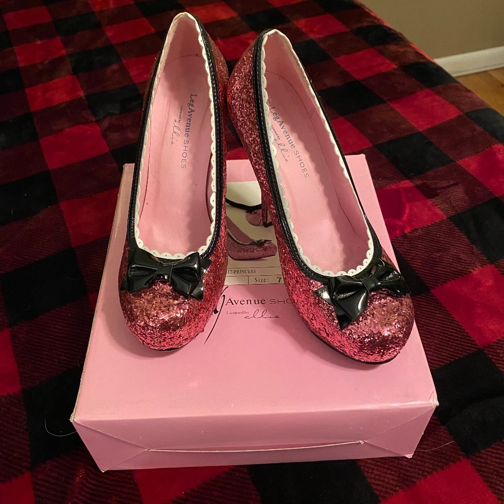 Glitter Pink Pumps Gem